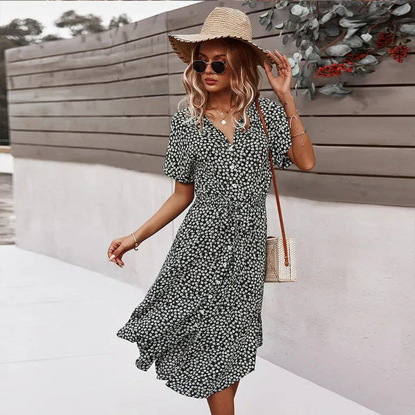 Blumiges sommerkleid - schickes midi-kleid für damen mit knopfleiste