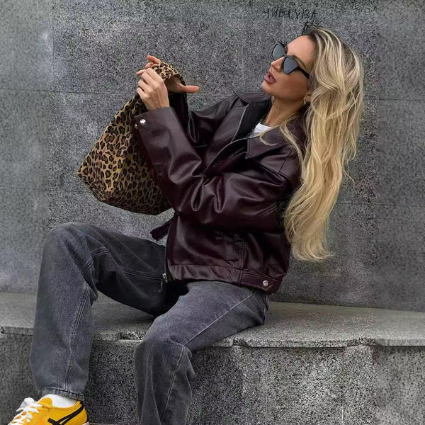 Damen-jacke mit revers und reissverschluss – lässiges design mit langen ärmeln