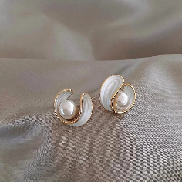 2-teilige Perlenohrringe – Elegante Kombination in Weiß für Damen