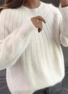 Gestrickter pullover - weicher damen-pullover