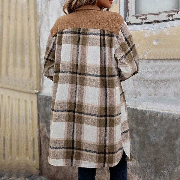 Karierte lange jacke mit brusttaschen – lässige winterjacke für damen mit umgeschlagenem kragen