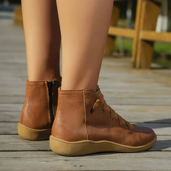 Stiefeletten aus Kunst für Damen – bequeme Schnürung
