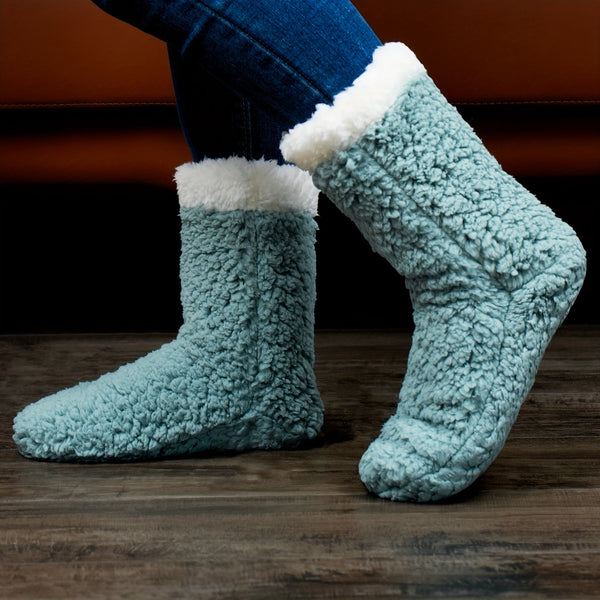Flauschige socken - warme und einladende damen-fussbekleidung