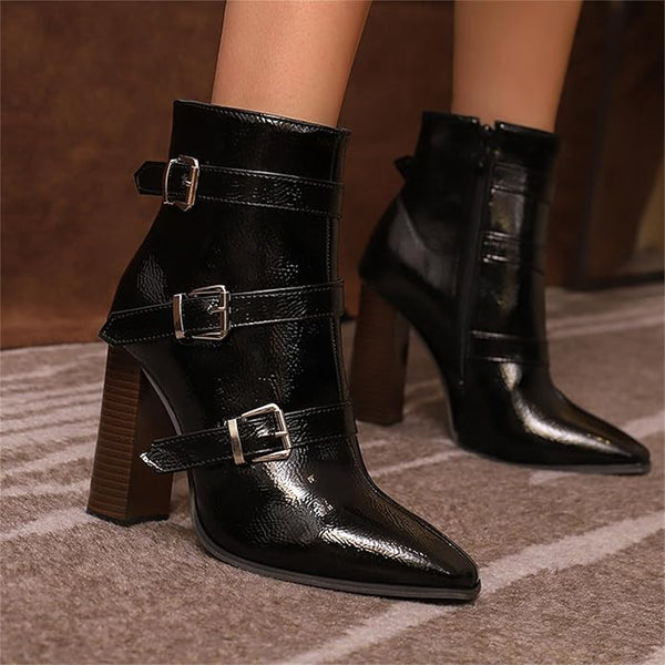 Stiefeletten aus Kunst für Damen mit mehreren Schnallen – Blockabsatz
