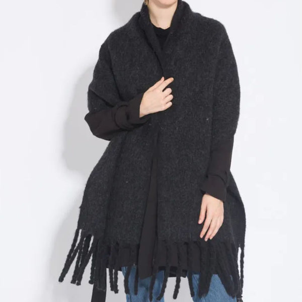 Luxuriöser schal – elegantes winteraccessoire für damen
