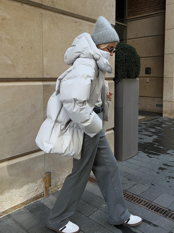 Winterjacke mit abnehmbarer kapuze – warme winddichte damenjacke im oversized design aus baum