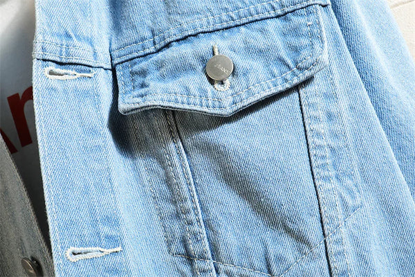 Jeansjacke mit abnehmbarem kapuzen - stylishe damenoberbekleidung