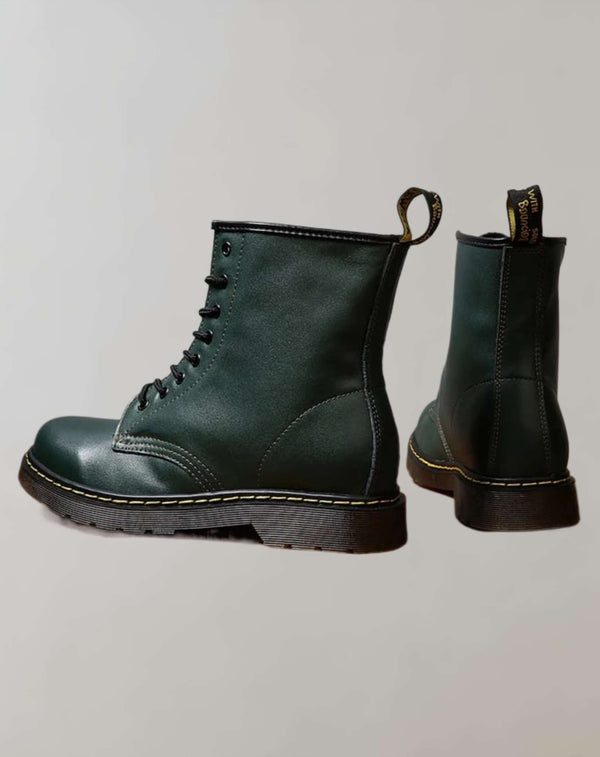Stiefeletten aus Kunst – hochgeschnittene Damenschuhe