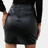 Damentäschli mini rock mit lässigem raffung-design in schwarz - vielseitiger kunstrock für den alltag
