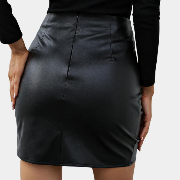 Damentäschli mini rock mit lässigem raffung-design in schwarz - vielseitiger kunstrock für den alltag