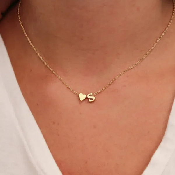 Kette mit Herz und 'S'-Charm – elegante Damenanhänger