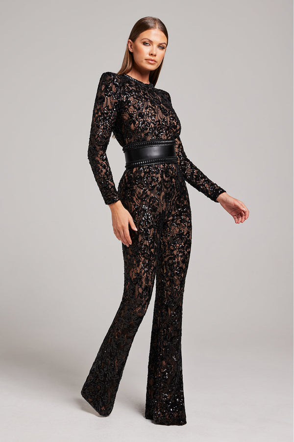 Schwarzer spitzen-jumpsuit - elegante abendmode für frauen