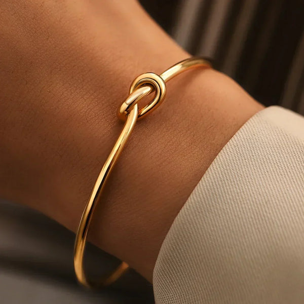 Bangle Armband – edles Knotendesign für Damen