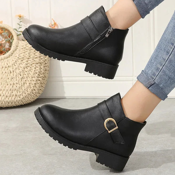 Retro-Stiefeletten aus Kunst für Damen – niedriger Absatz mit Schnallenverschluss