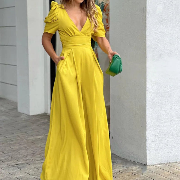 Eleganter jumpsuit - stylisches damen-outfit mit langen ärmeln