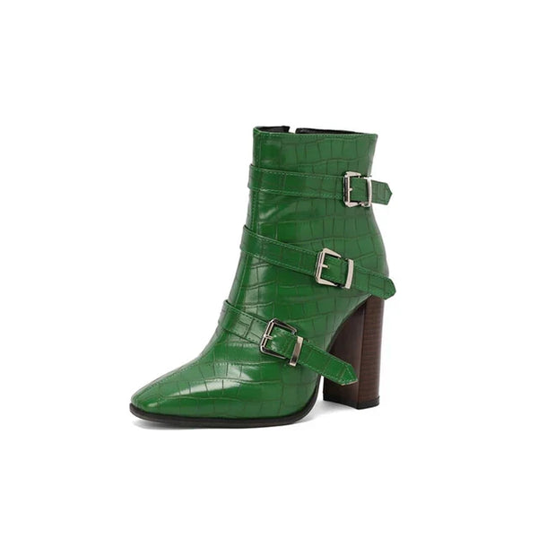 Stiefeletten aus Kunst für Damen mit mehreren Schnallen – Blockabsatz