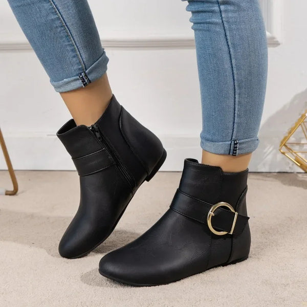 Schwarze Stiefeletten für Damen – Spitzenschuh mit Schnallenverschluss