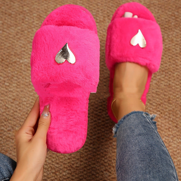 Flauschige Pantoffeln – Damen Hausschuhe mit Herzdetail und offenen Zehen