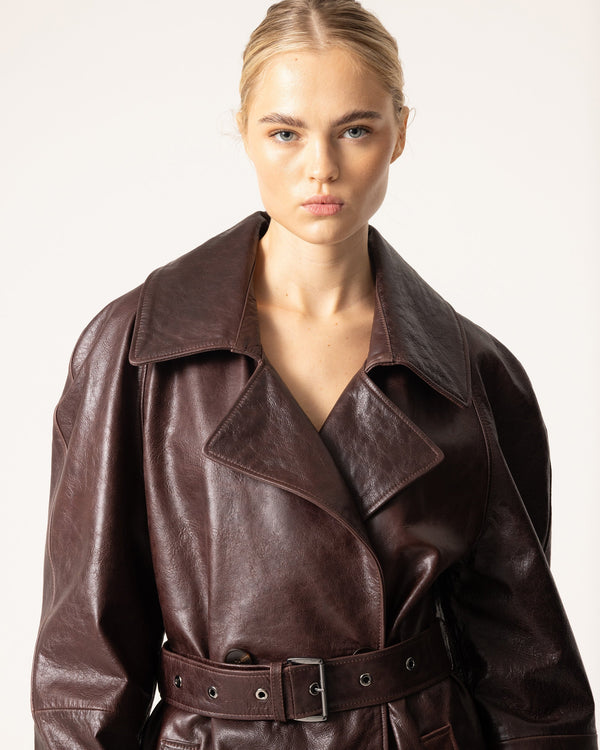 trenchcoat – bordeauxfarbener damenmantel mit gürtel