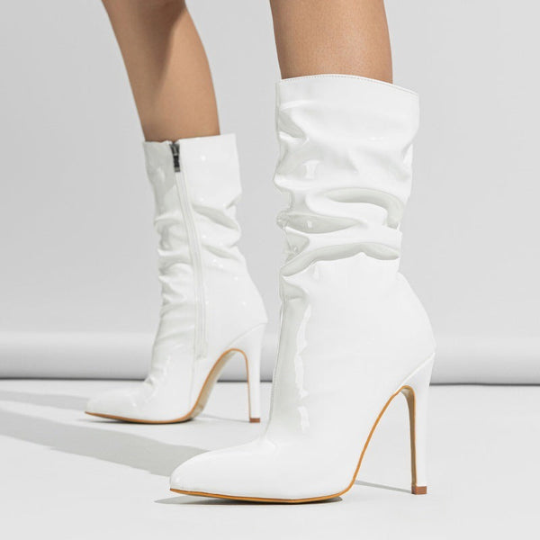 Damen Lackstiefel – Kurzstiefel mit spitzer Nase, hohem Absatz und glänzender Optik