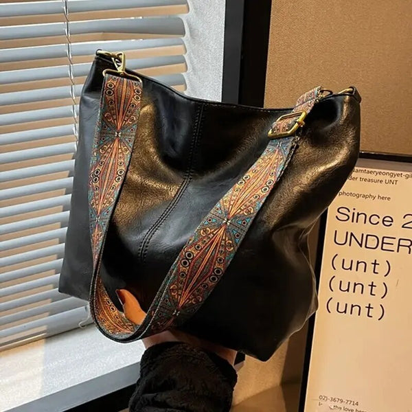 handtasche - schicke damenschultertasche mit gemustertem gurt