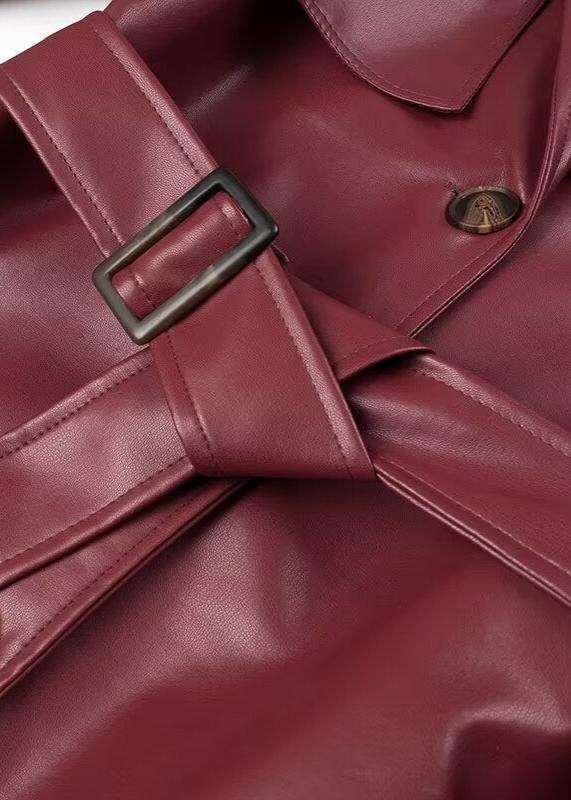 Langer Trenchcoat – Eleganti roti Damenjacke