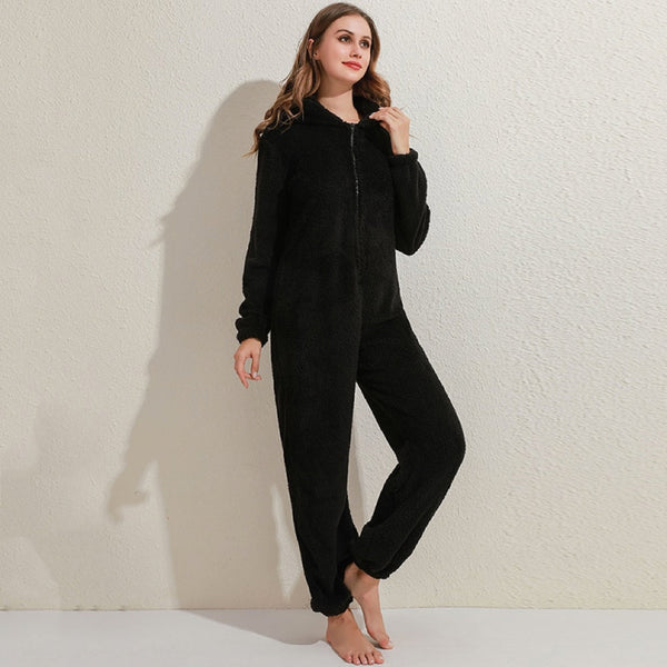 Fleece overall mit öhrli - gemütliche loungewear für damen
