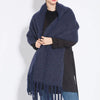 Luxuriöser schal – elegantes winteraccessoire für damen