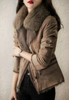 Damen-Bikerjacke – Eleganti brauni Jacke mit Kunstfellkrage