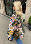 Retro-jacke mit weiten ärmeln – künstlerisch bedruckte damenjacke aus baum