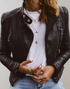 bikerjacke - taillierte schwarze damenjacke mit reissverschlussdetails