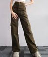 Hochgeschnittene cargo-hose - schicke utility-pants für frauen