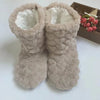 Dämmige plüsch-hausstiefel - gemütlich faux-fur schlappen-socken