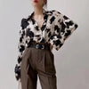 Damen chiffonbluse - elegante langarmbluse mit klassischem schwarz-beige-druck für deinen casual-look
