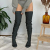 Kniestrümpfe für damen - gestrickte overknee-bekleidung