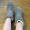 Dämmige plüsch-hausstiefel - gemütlich faux-fur schlappen-socken