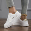 Gemütlich und leicht damen sneakers mit stilvollen details