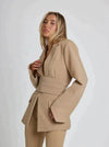 Blazer mit gürtel - massgeschneiderte damenjacke für vielseitige styles