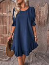 Shift-kleid - elegantes kleid für den sommer mit charmanten rüschendetails