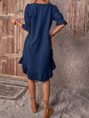 Shift-kleid - elegantes kleid für den sommer mit charmanten rüschendetails