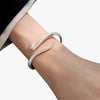 Schlangenarmband – Eleganter Damen-Bangle mit glänzendem Metall-Finish