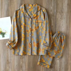 2-teilige damen pyjama kombination mit schmetterlingsdruck für entspannte abende - gemütliche lounge-bekleidung für zuhause